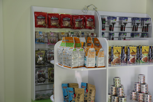 圣寵寵物美容學校產品展示區