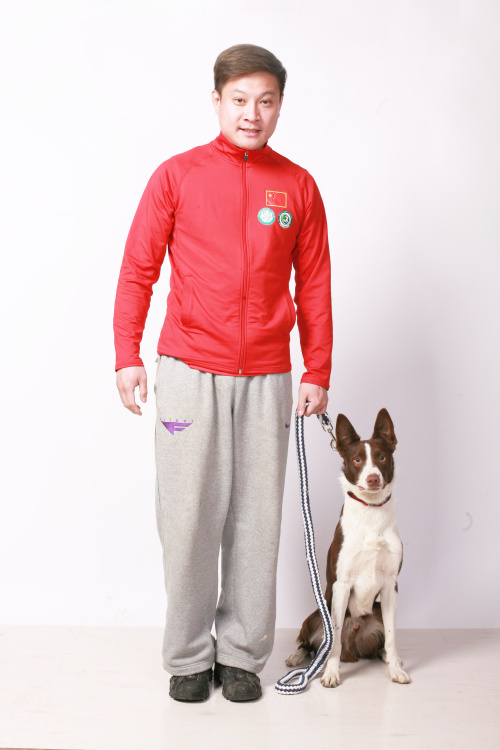 國際知名訓犬師- 寧蔚
