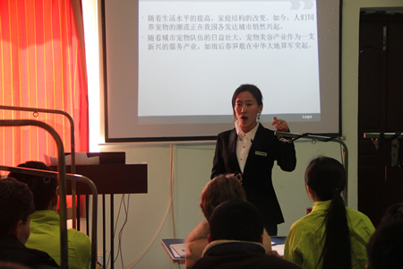 金春梅老師給學員們講解