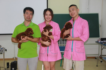圣寵寵物美容學校23期學員畢業考核