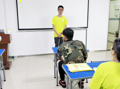 現場直擊圣寵常州分校[5月23日]美容班正式開課！